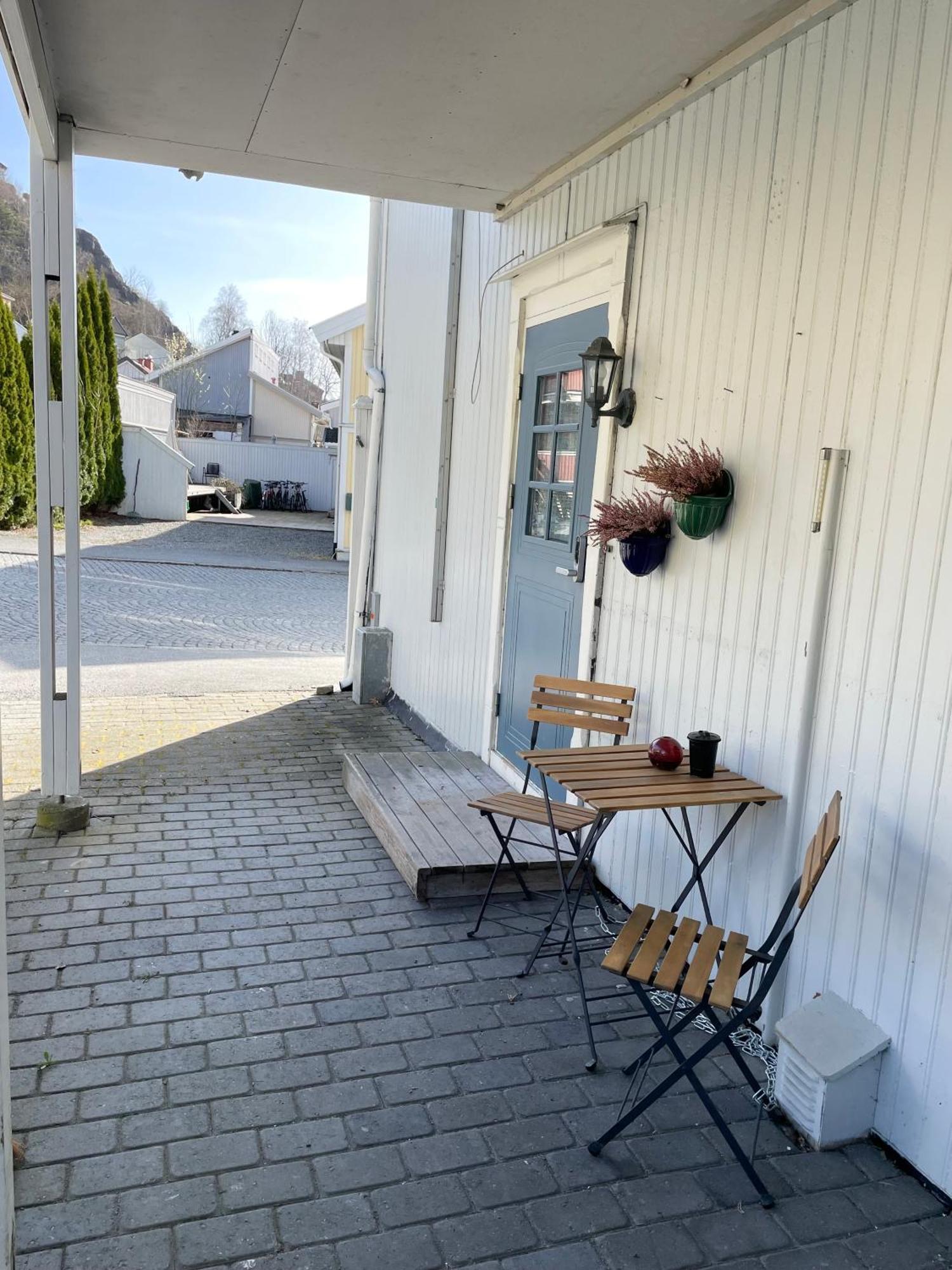 Sentral Og Fargerik Bygardsleilighet Halden Luaran gambar